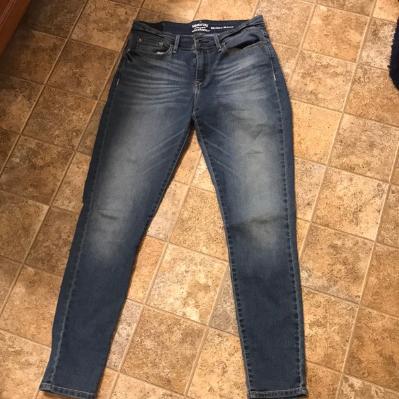Signature by Levi Strauss Denim - Women’s Skinny Jeans